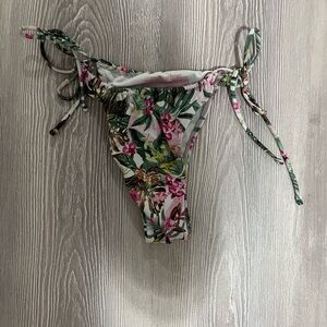 Victoria's Secret Floral side tie thong Bikini Bottom size medium